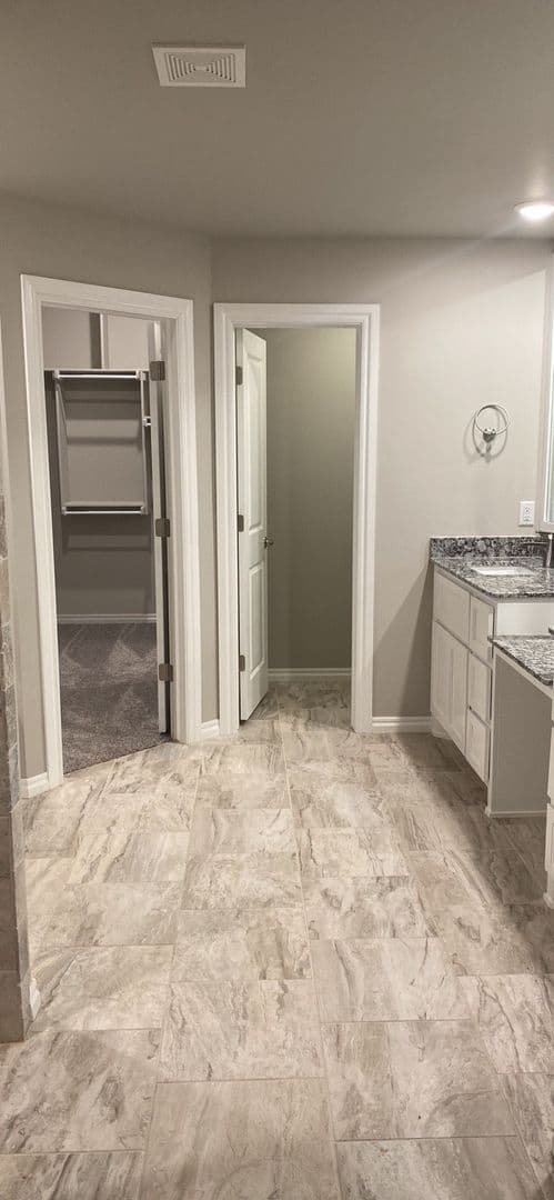 Edmond House: 5201 Skylar Rae Road