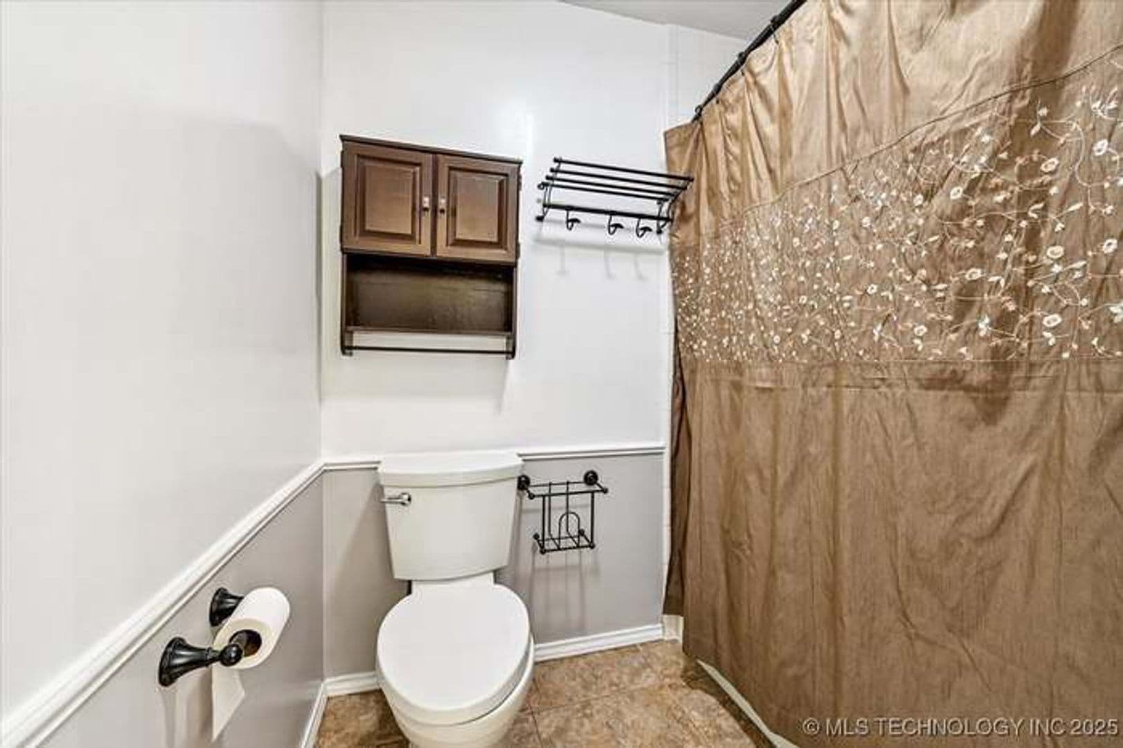 Tulsa House: 6310 S 72nd Pl E.