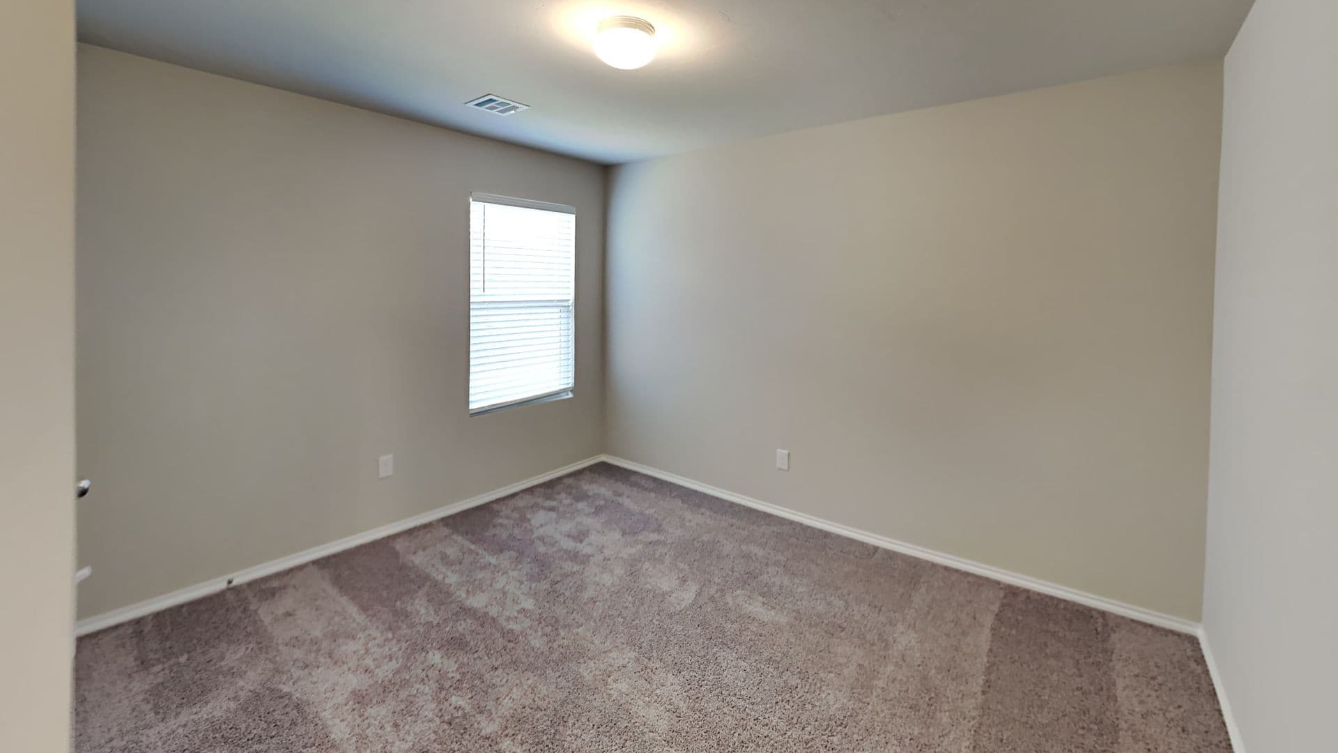 Yukon House: 9905 Rattlesnake Lane
