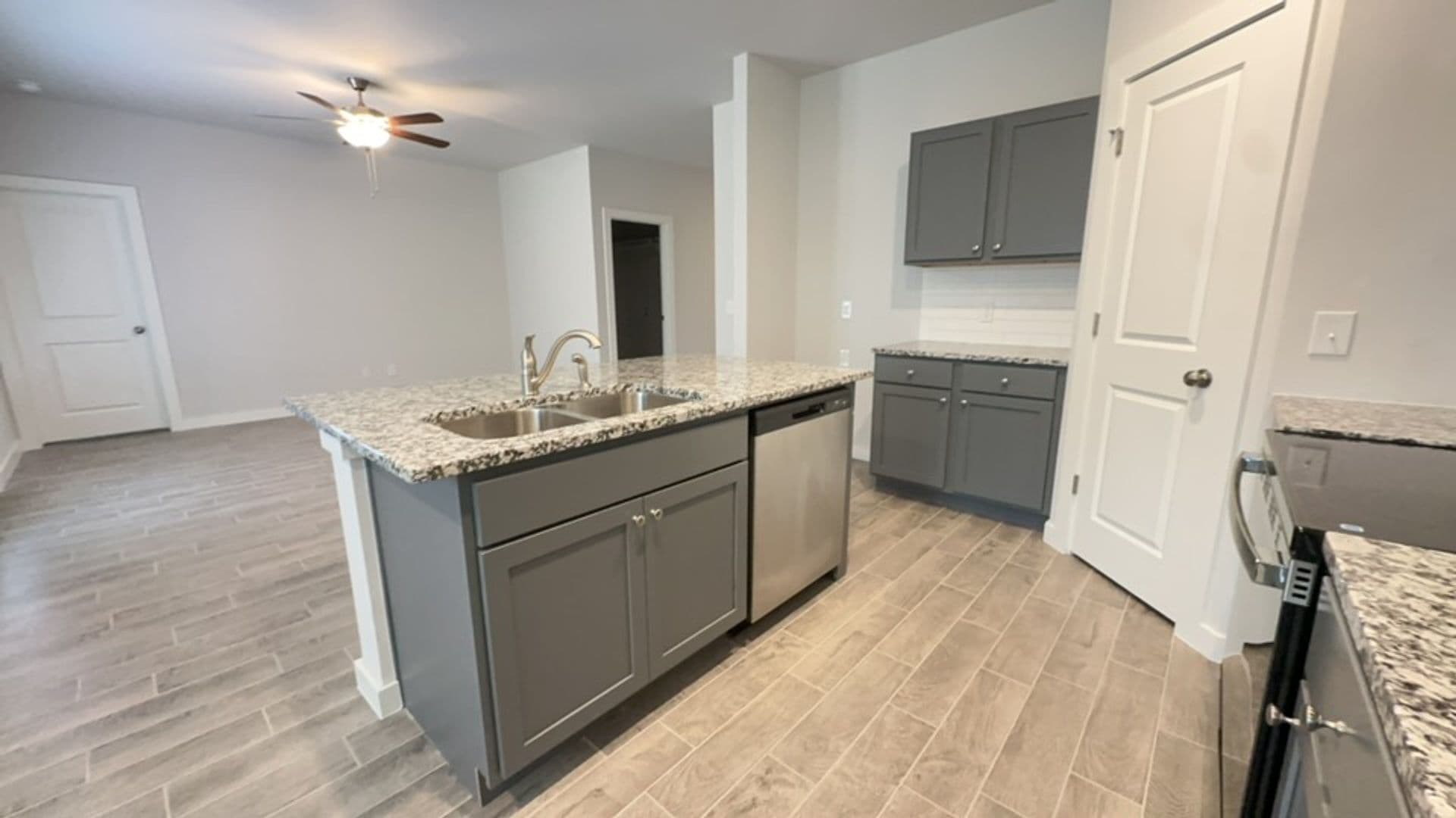 Newalla House: 16841 Jigsaw Junction