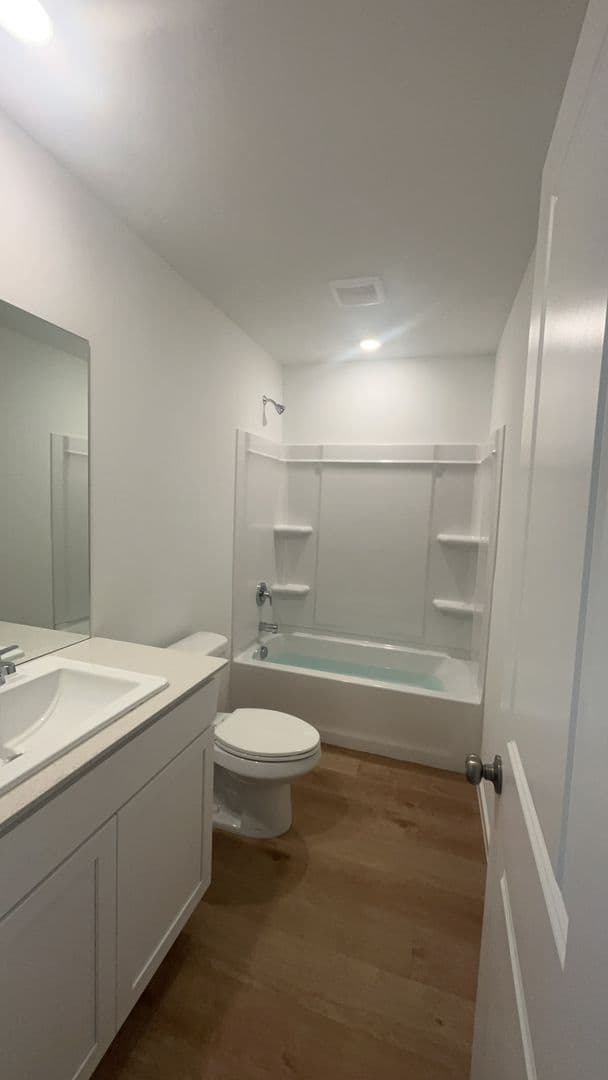 Edmond House: 20501 Velvet Street