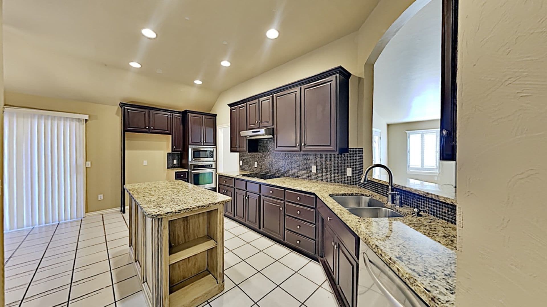 Oklahoma City House: 6808 Sandlewood Drive