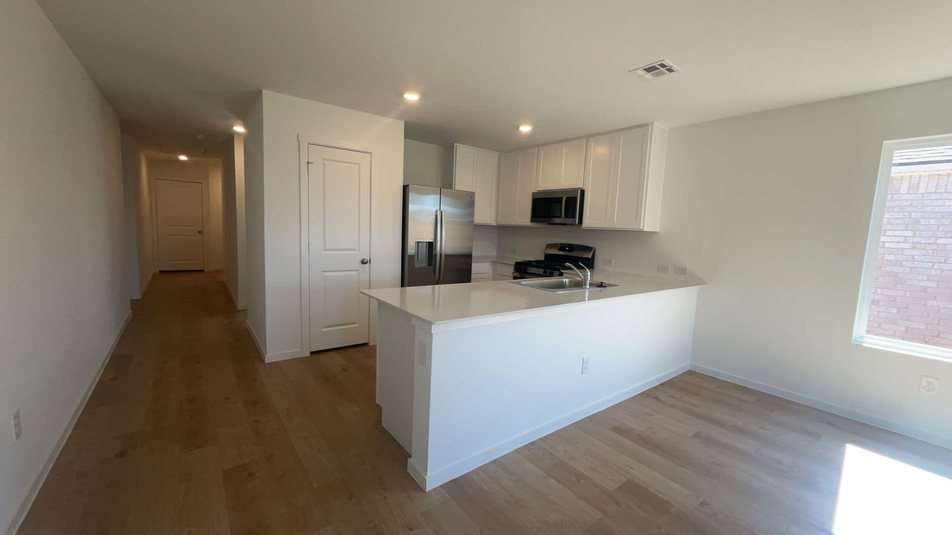 Edmond House: 20501 Velvet Street
