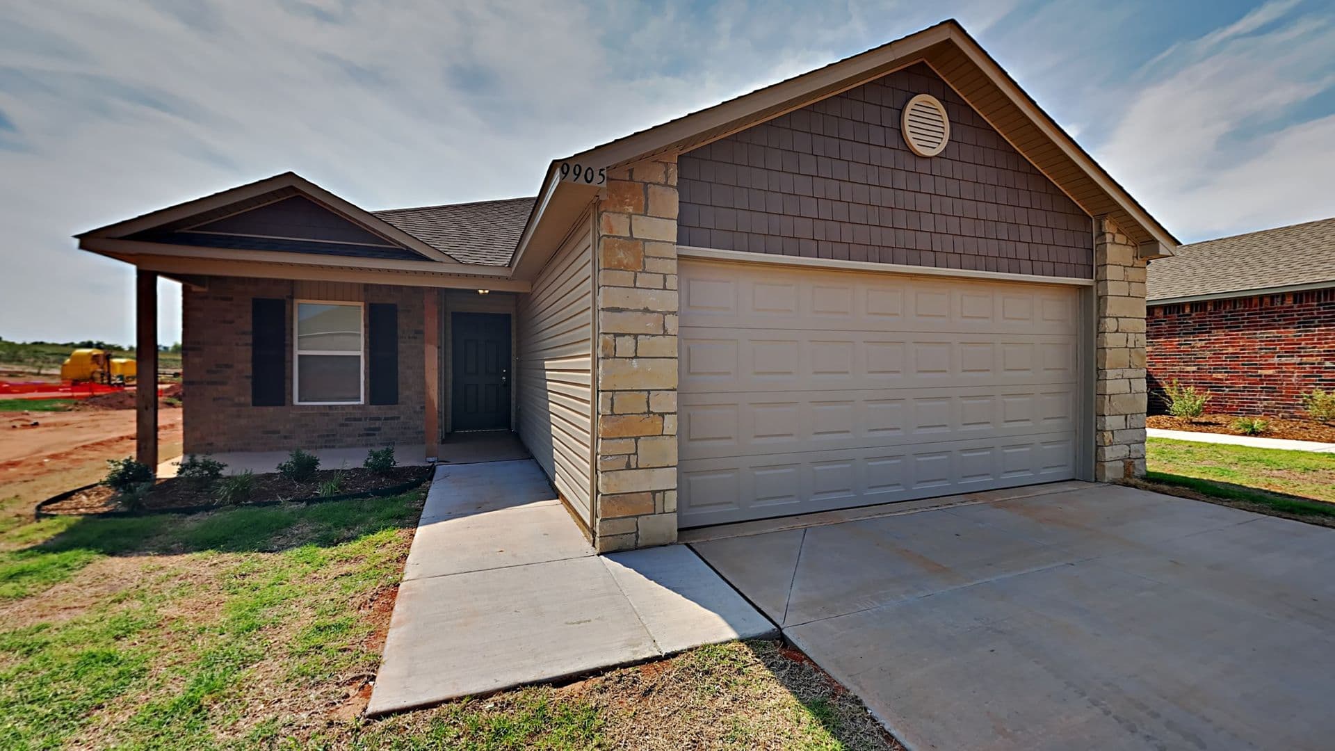 Yukon House: 9905 Rattlesnake Lane