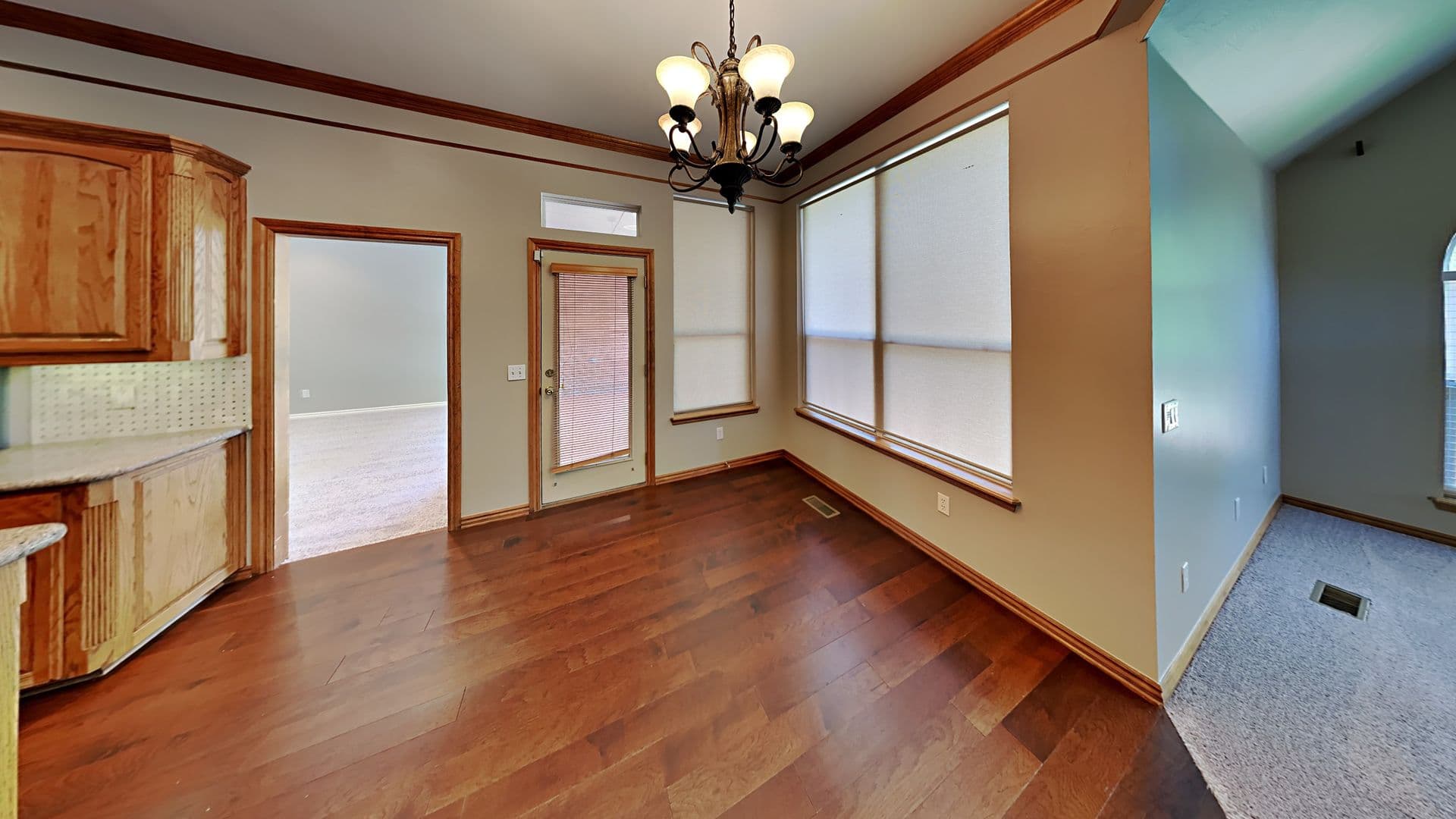 Edmond House: 741 Fox Bend Trail