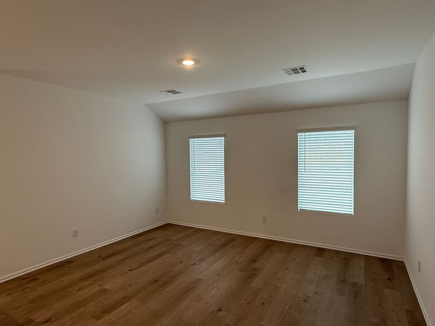Newcastle House: 644 SW 11th Street