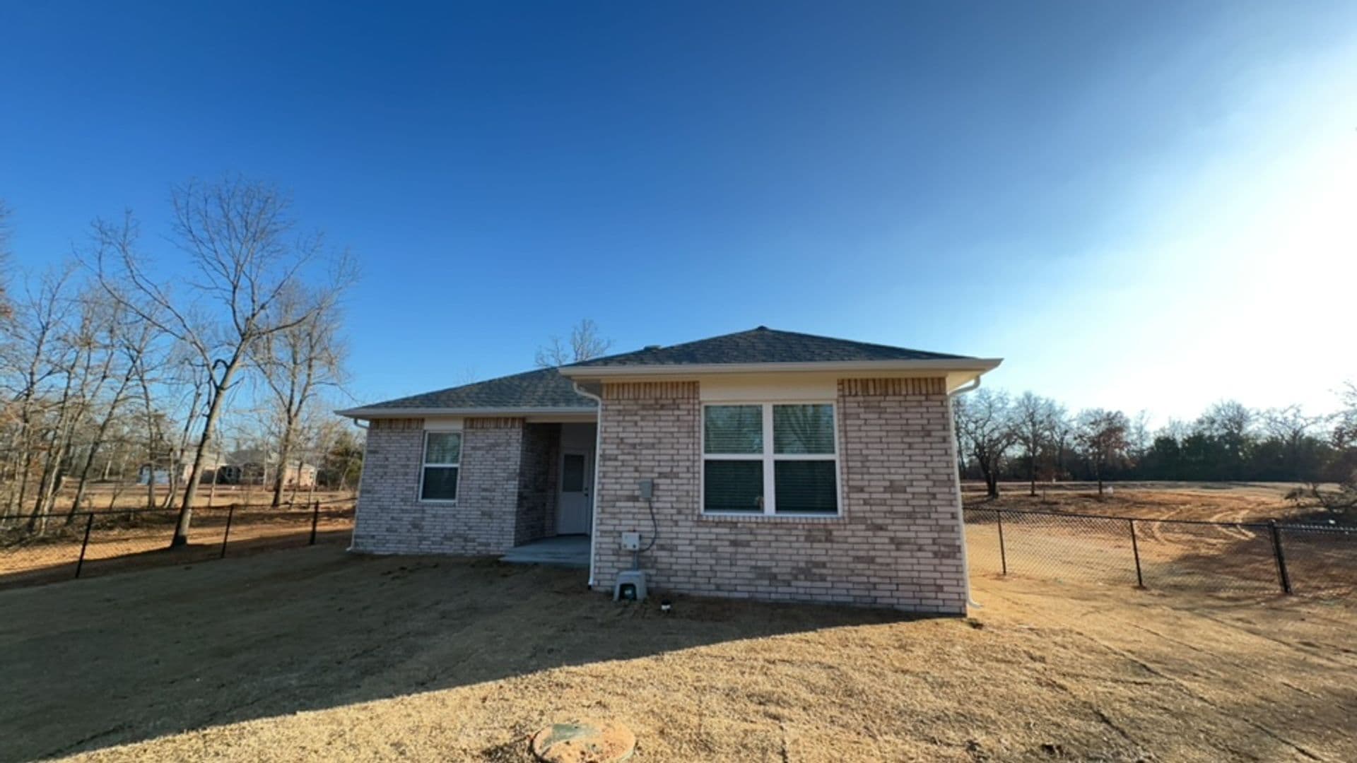 Newalla House: 16951 Buck Circle