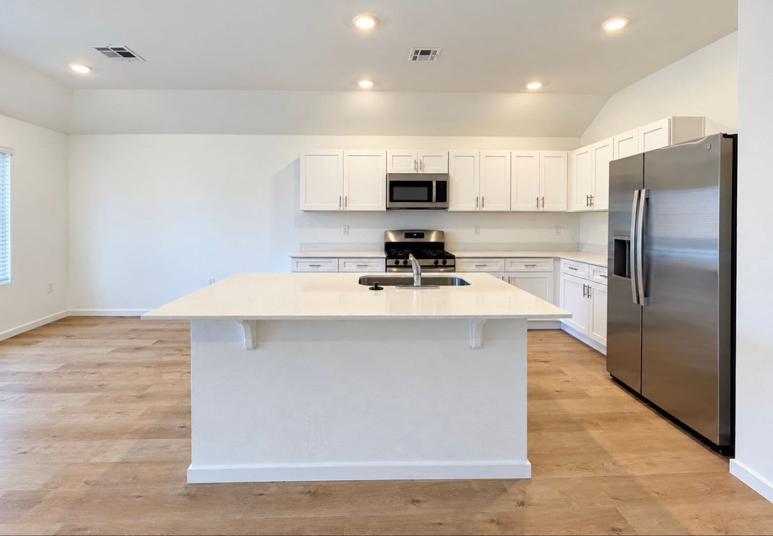 Piedmont House: 16313 Maroon Drive