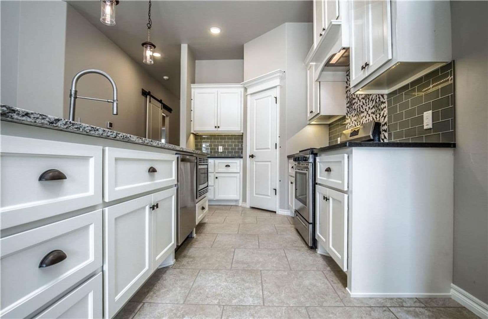 Edmond House: 8108 NW 160th Terrace