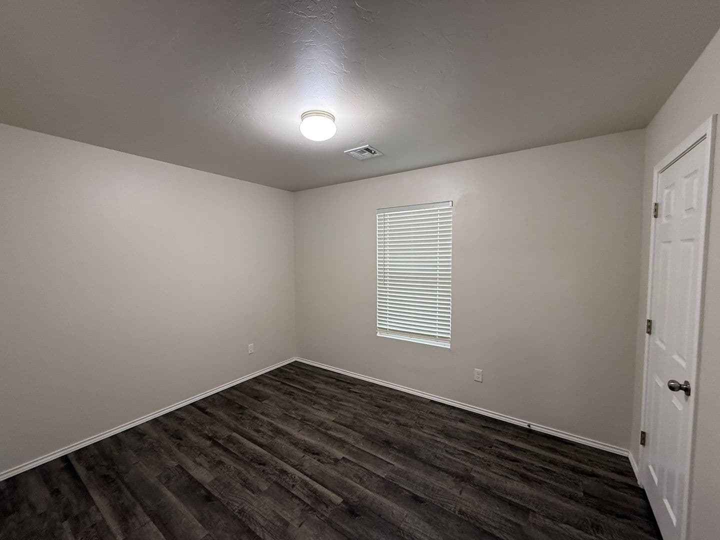 Mustang House: 1017 N Pheasant Way