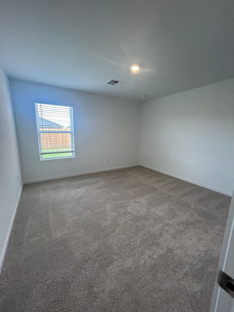 Edmond House: 20501 Velvet Street