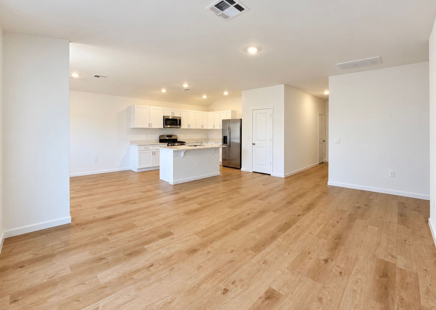 Piedmont House: 16313 Maroon Drive