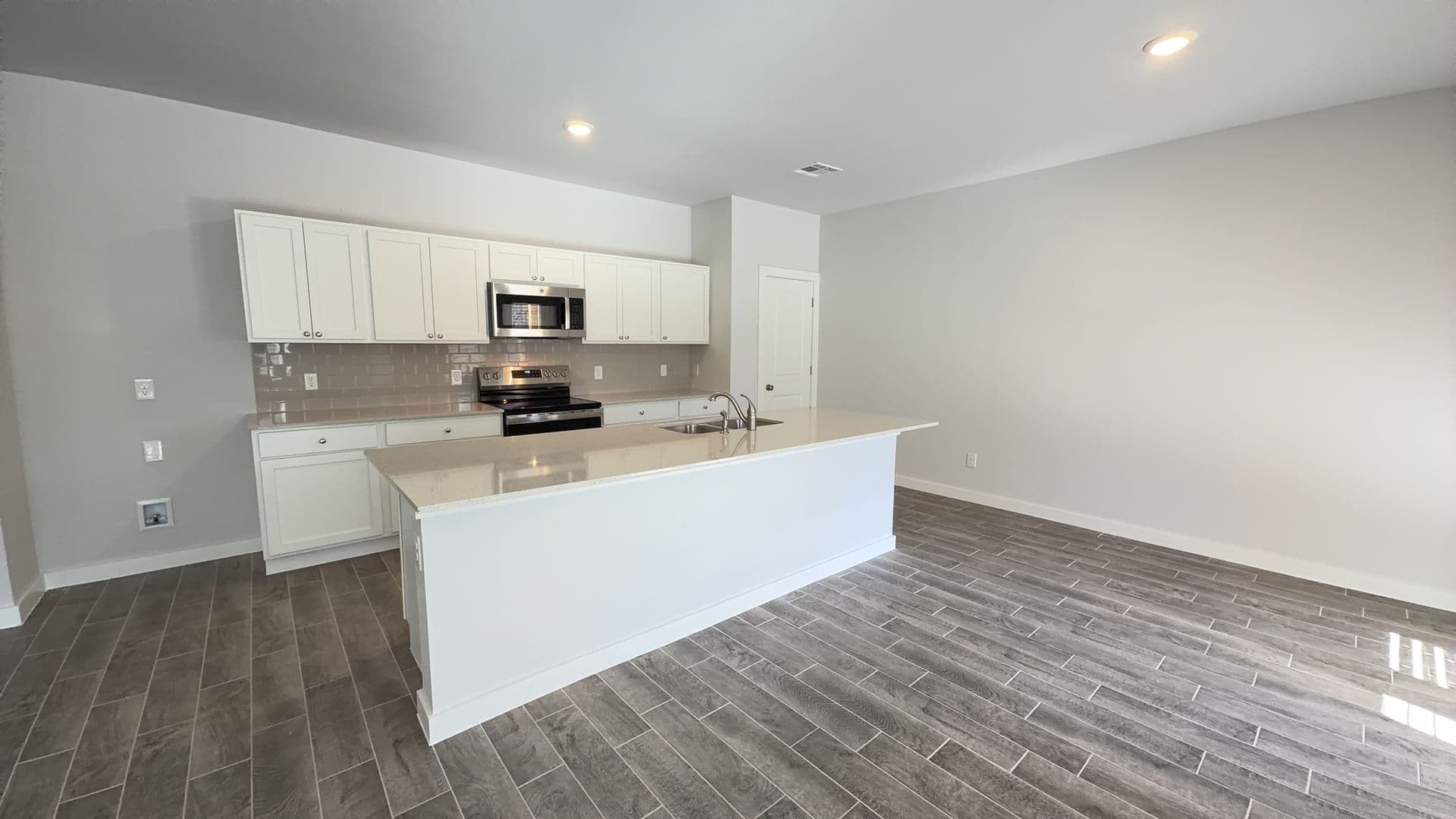 Newalla House: 17200 SE 164th Street
