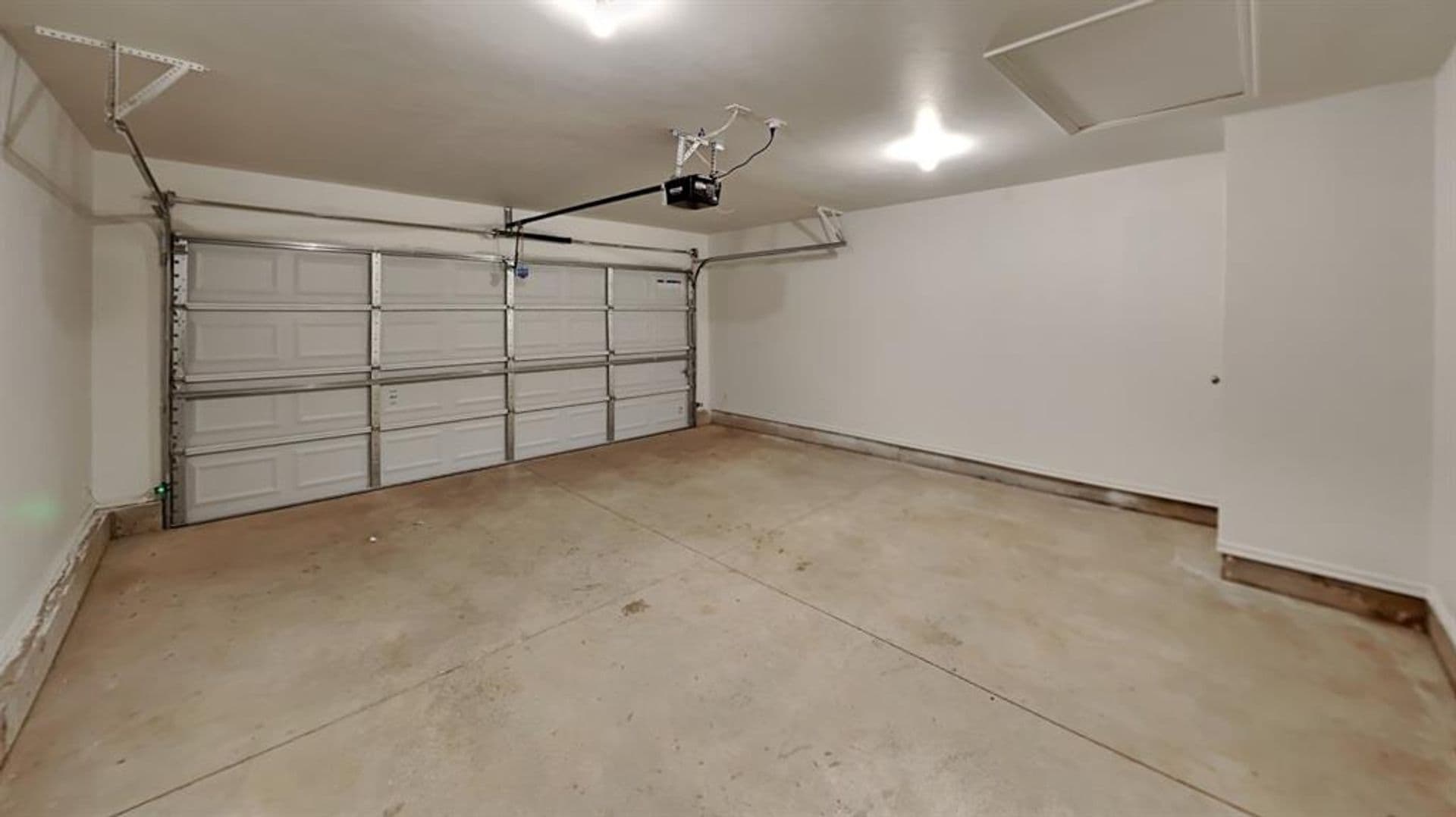 Yukon House: 10628 SW 16th Terrace