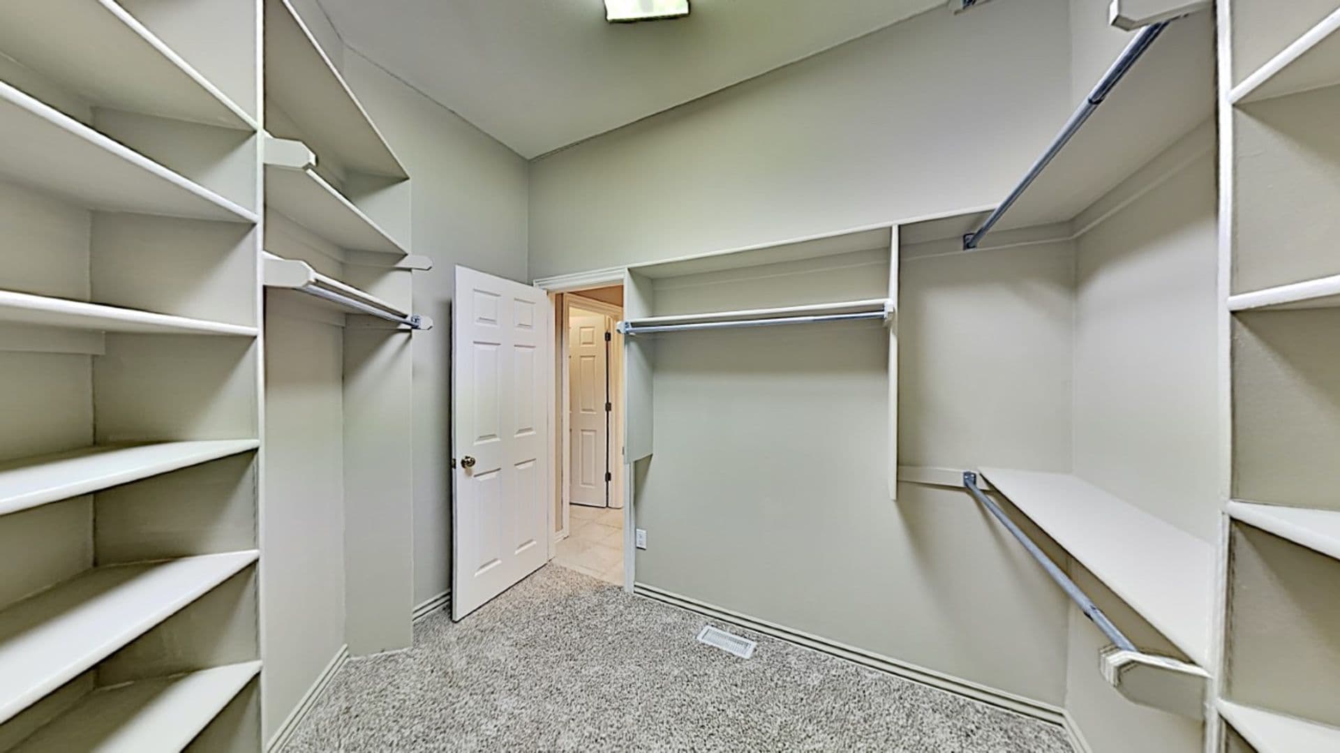 Oklahoma City House: 6808 Sandlewood Drive