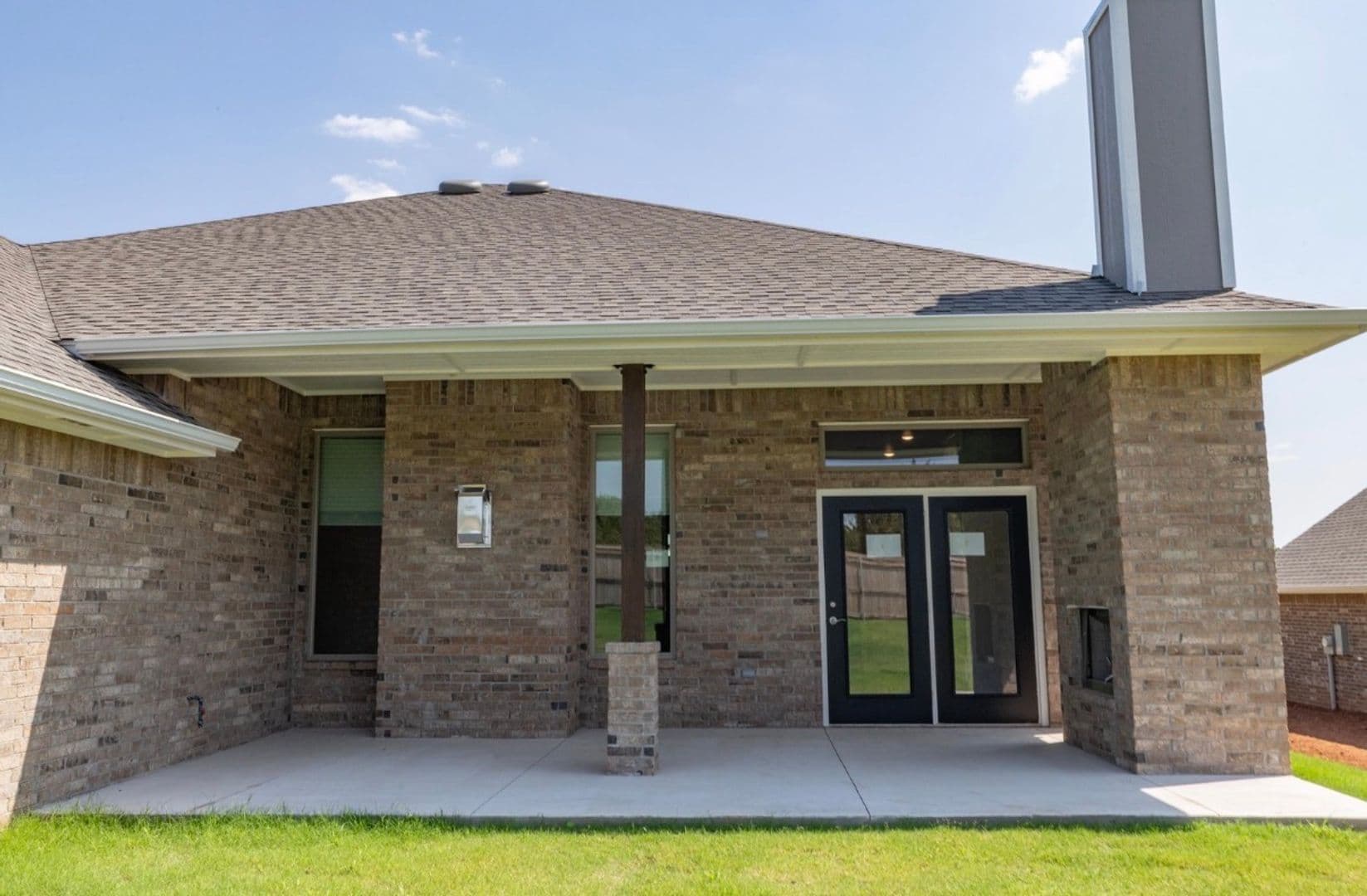 Edmond House: 9009 Stark Street