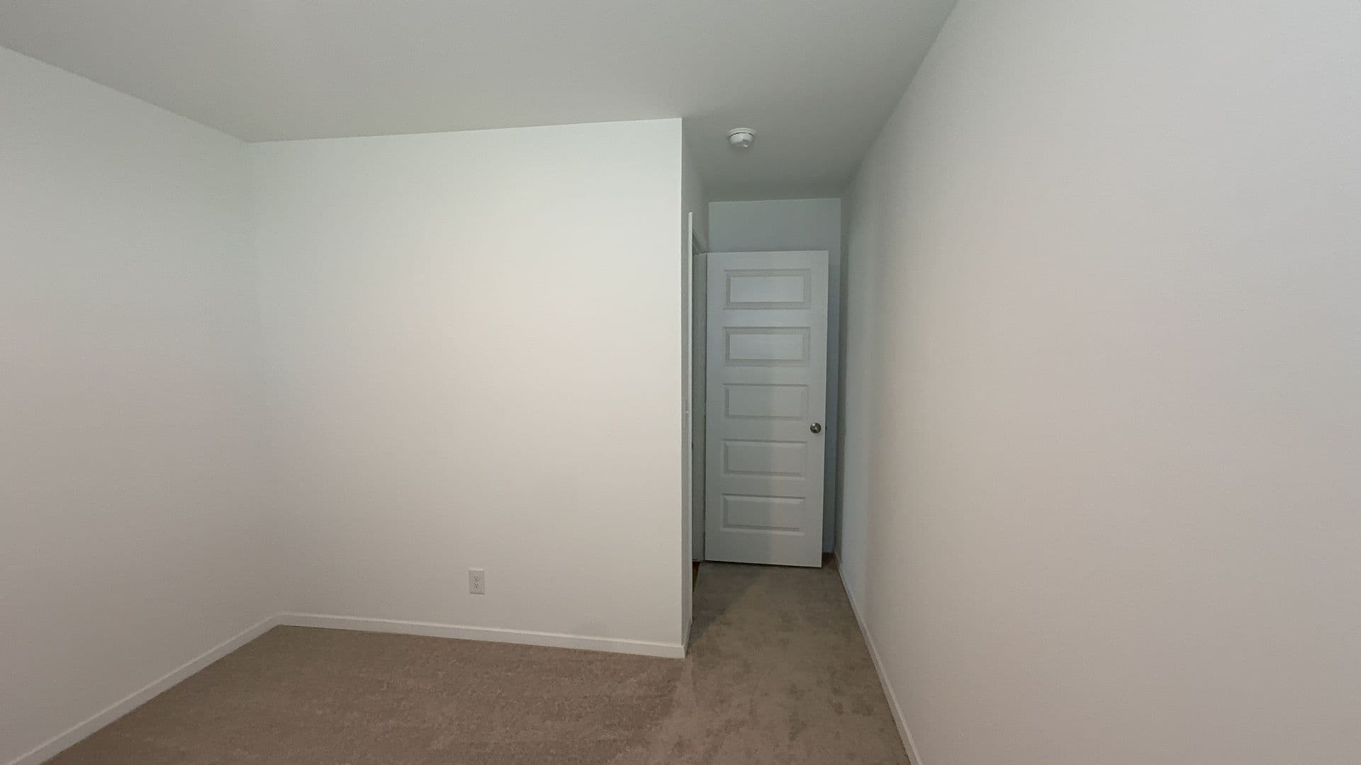 Broken Arrow House: 7304 S Maple Ave