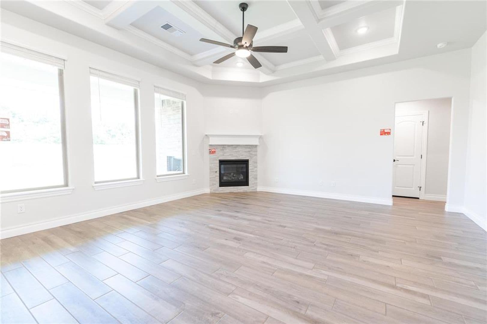 Edmond House: 9017 Stark Street