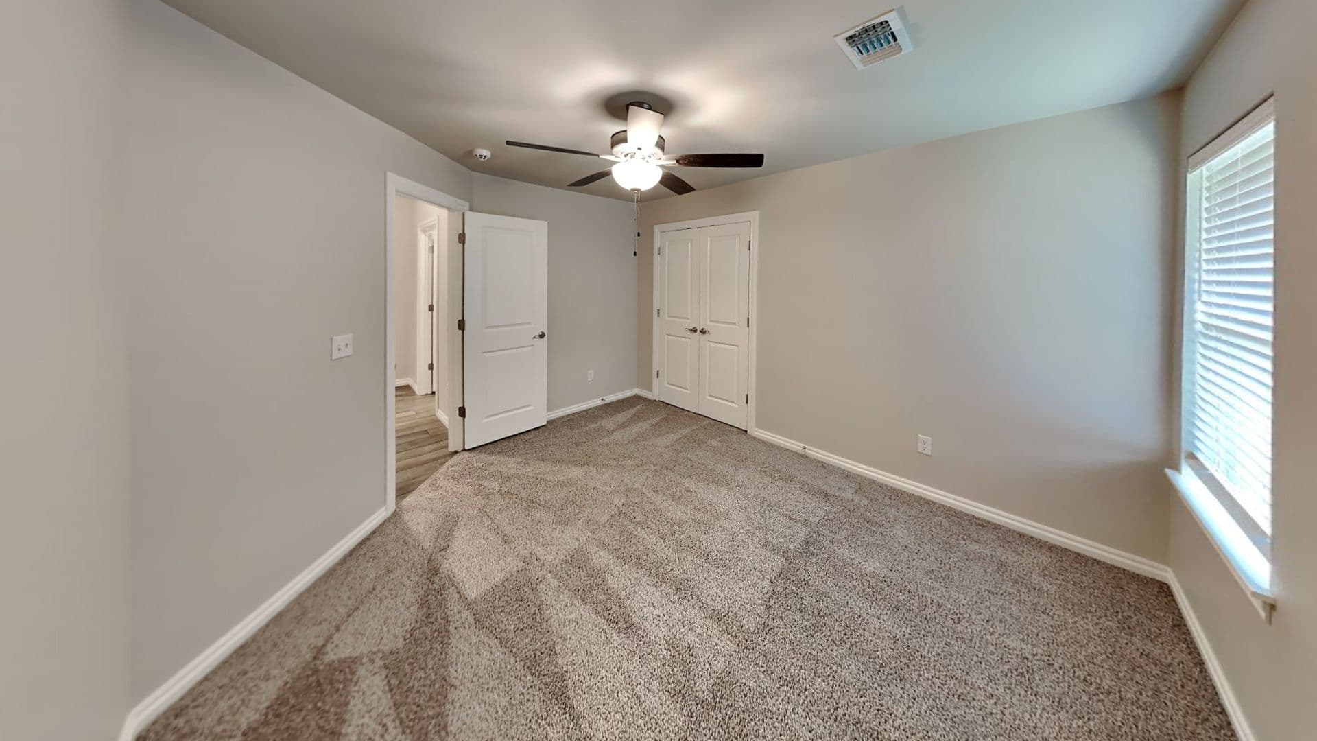 Edmond House: 18801 Grove Parkway