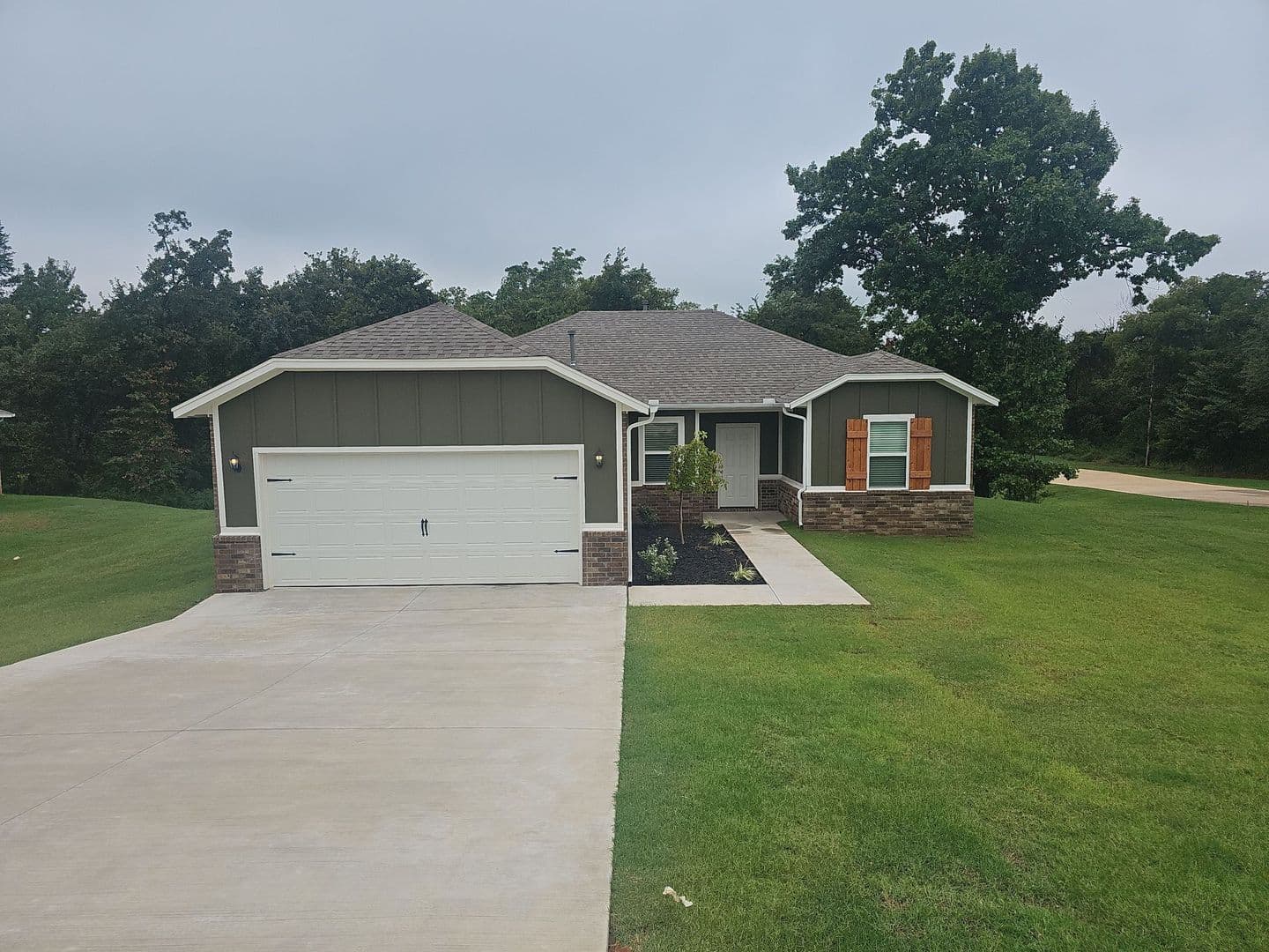 Guthrie House: 11751 Sweeping Lane