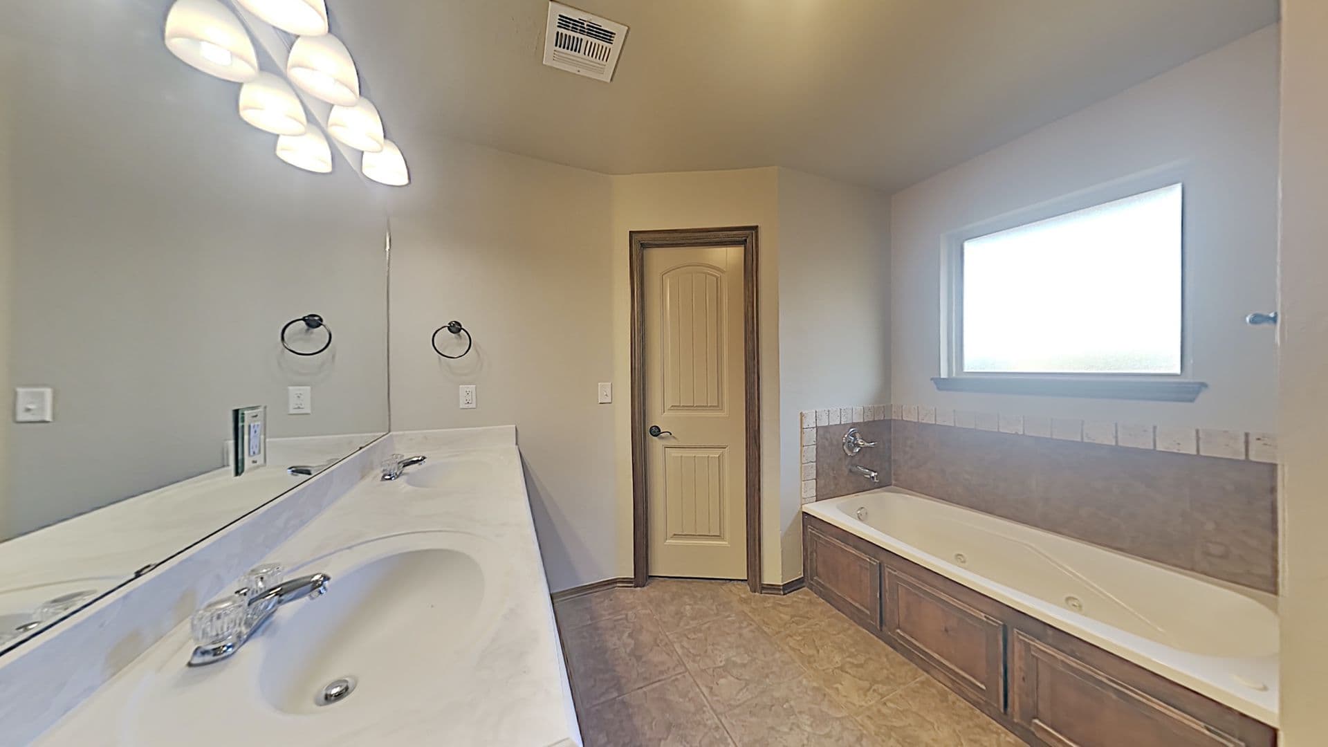 Yukon House: 3204 Sahoma Trail