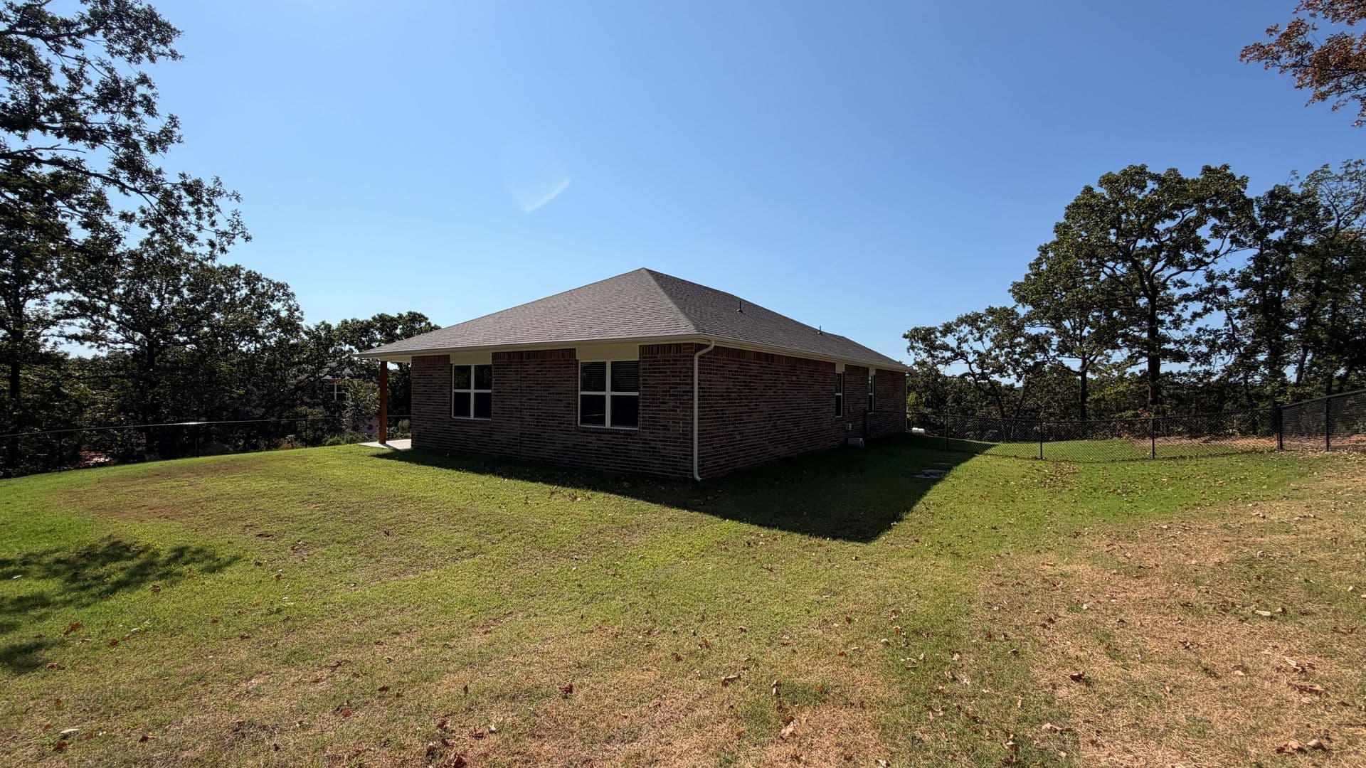 Newalla House: 17860 Lantana Loop