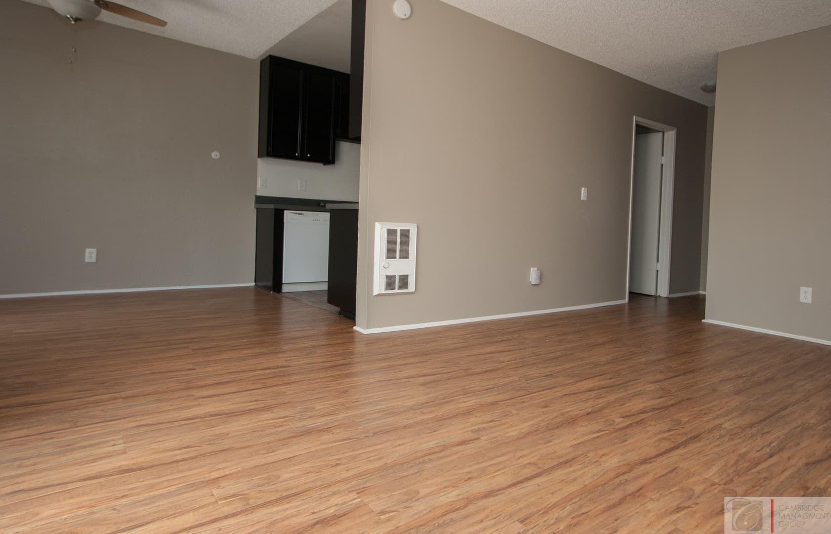 El Cajon Apartment: 1371 E Lexington Ave