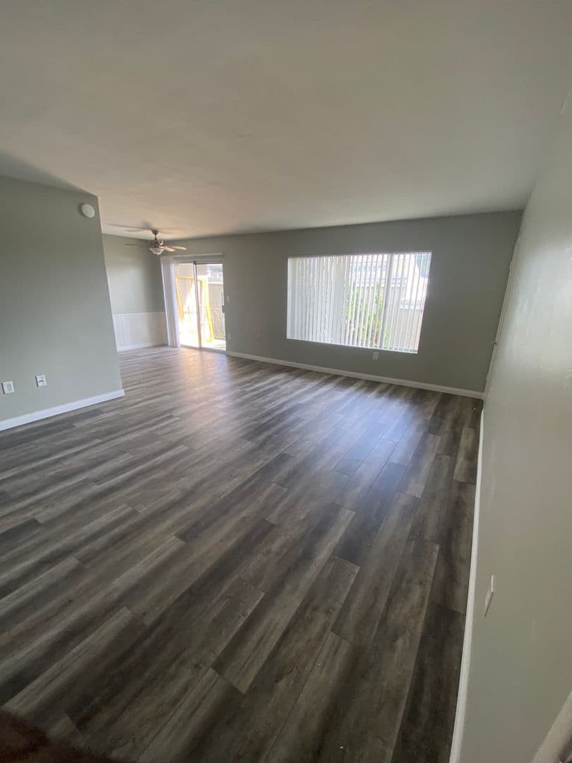 San Diego Apartment: 4140 Cleveland Ave