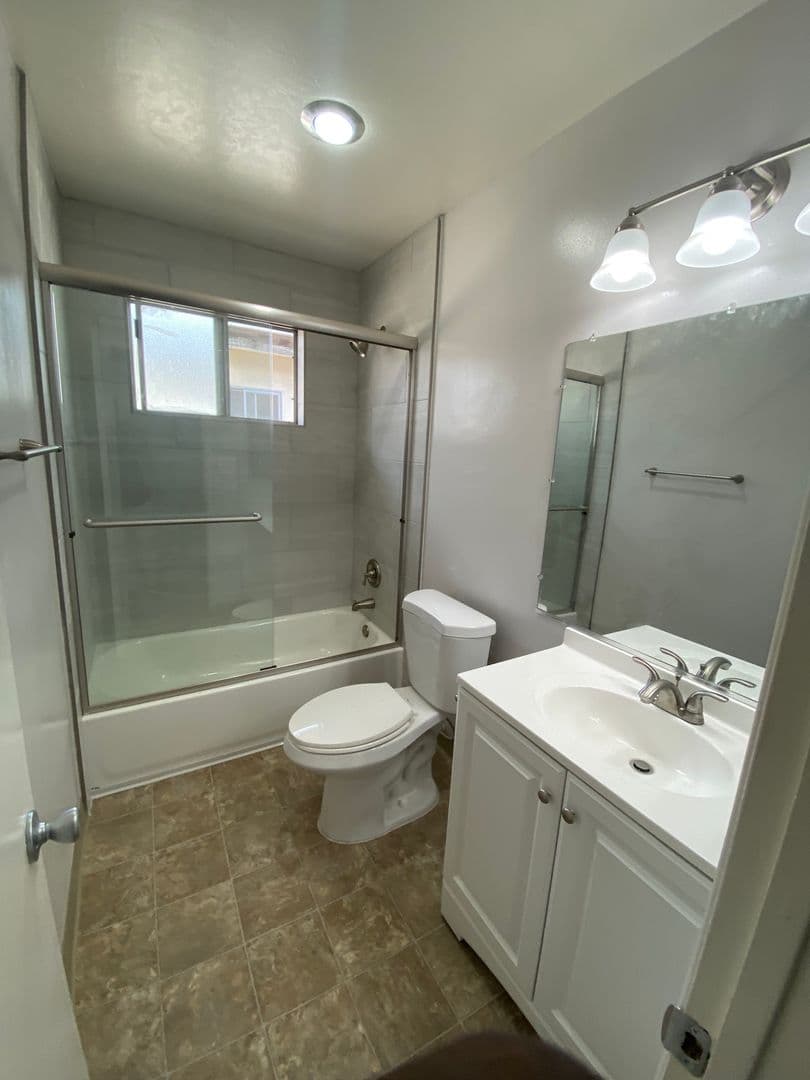 San Diego Apartment: 4140 Cleveland Ave