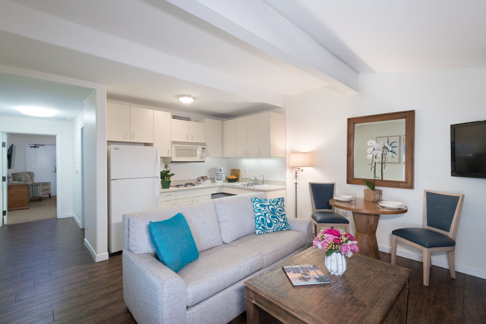 La Jolla Condo: 2000 Spindrift Drive