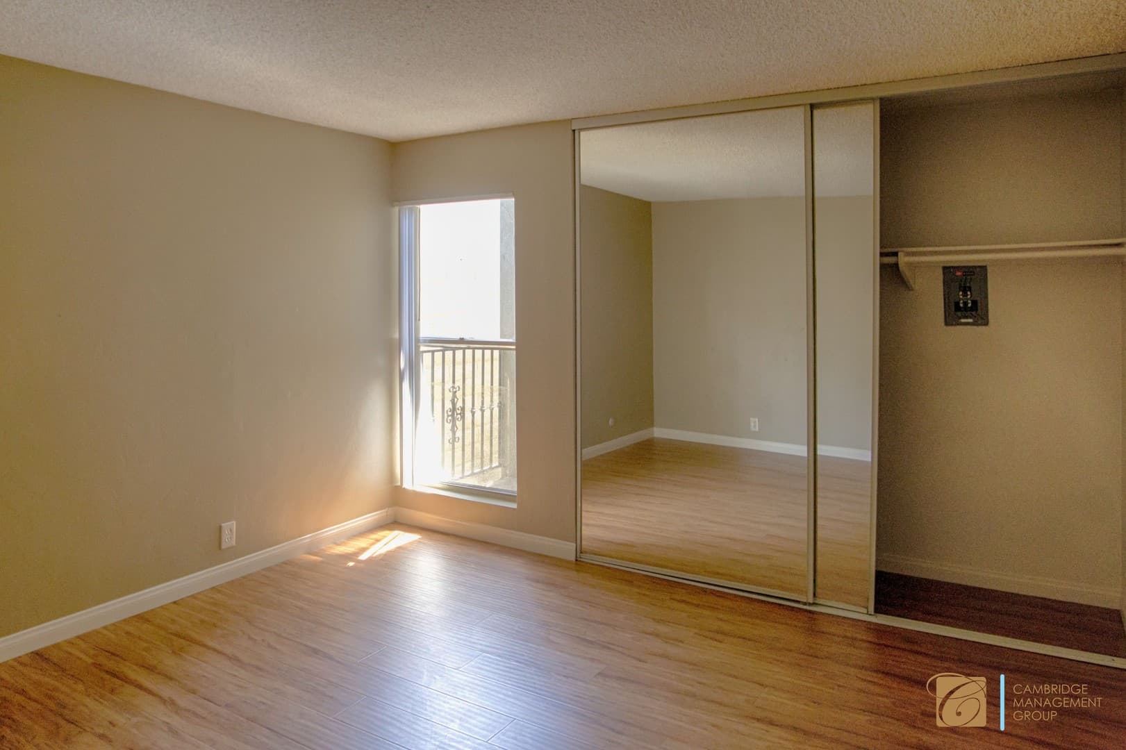 San Diego Apartment: 3940 Oregon St.