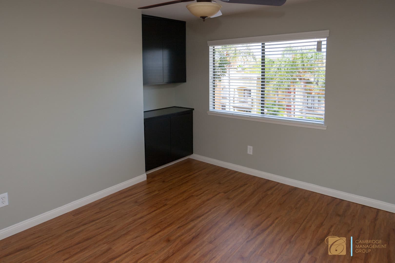 San Diego Apartment: 3989 Richmond St