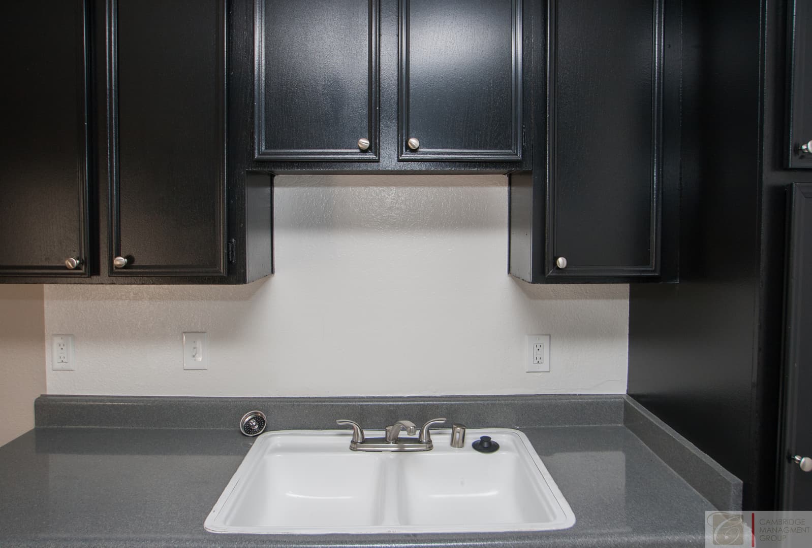 El Cajon Apartment: 1371 E Lexington Ave