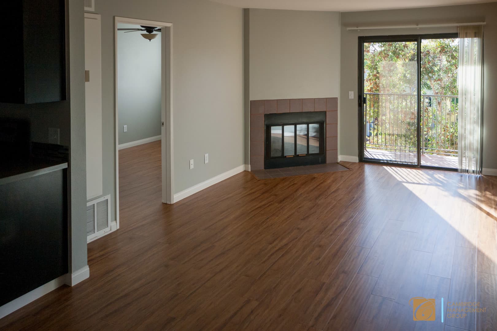 San Diego Apartment: 3989 Richmond St