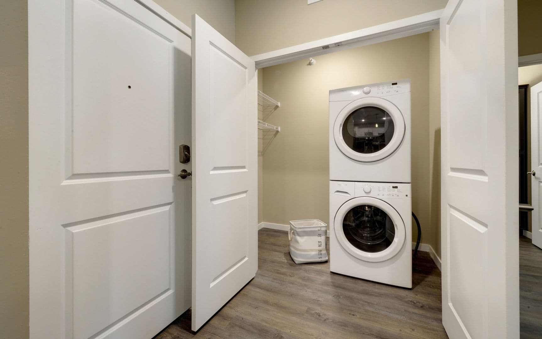 Mankato Apartment: 1050 Marsh Street