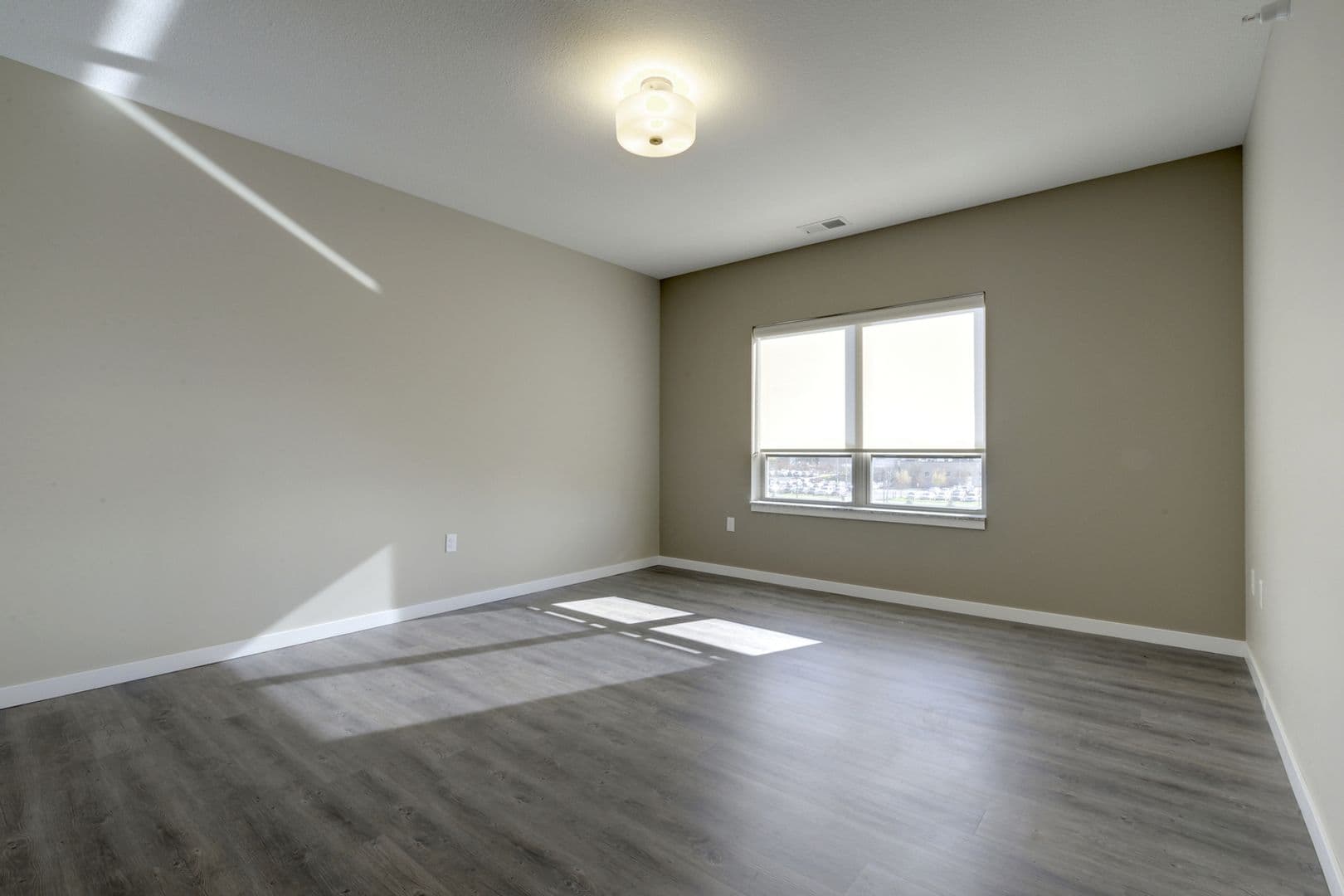 Mankato Apartment: 1050 Marsh Street