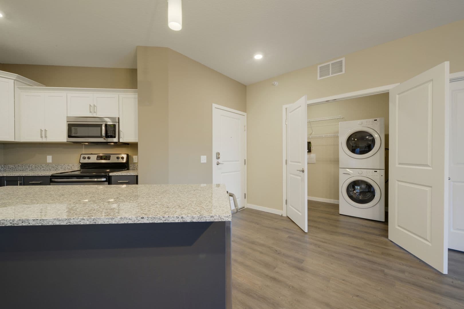 Mankato Apartment: 1050 Marsh Street