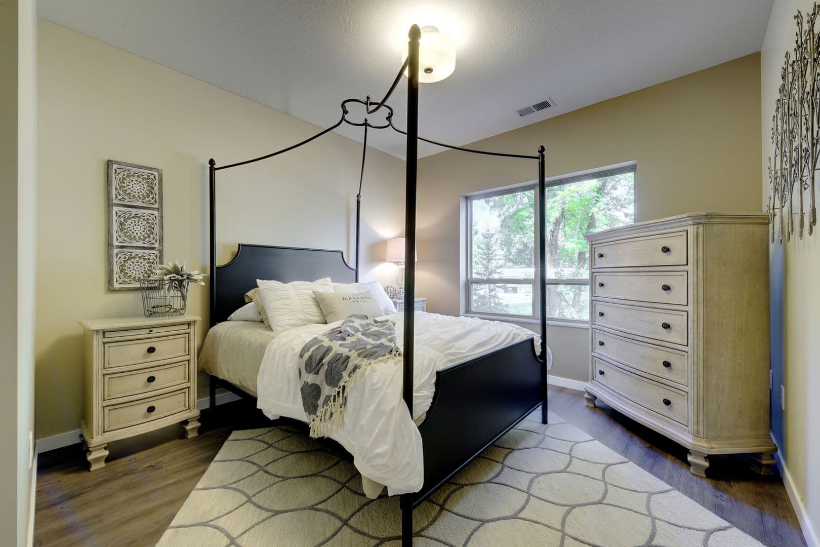Mankato Apartment: 1050 Marsh Street