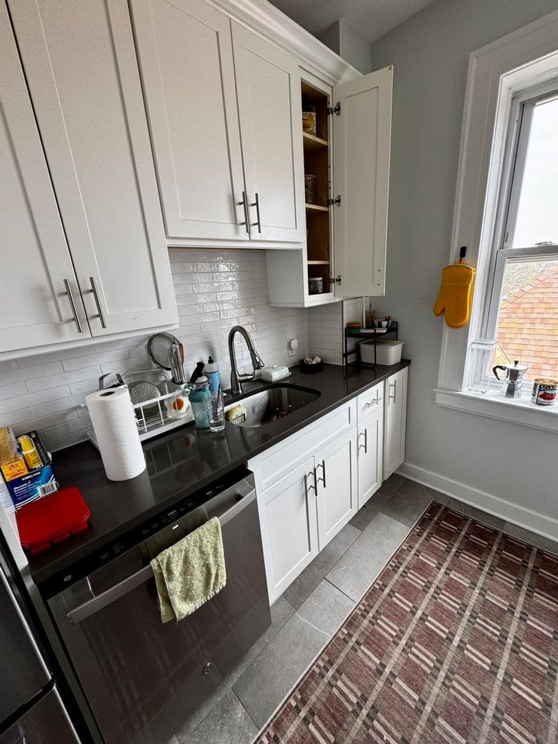 Montclair Apartment: 47 Union Street