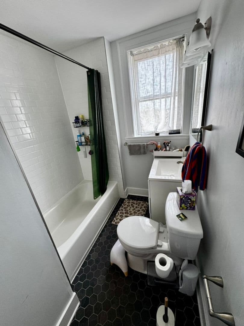 Montclair Apartment: 47 Union Street