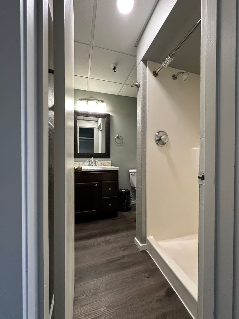 Sioux Falls Apartment: 337 N Phillips Ave