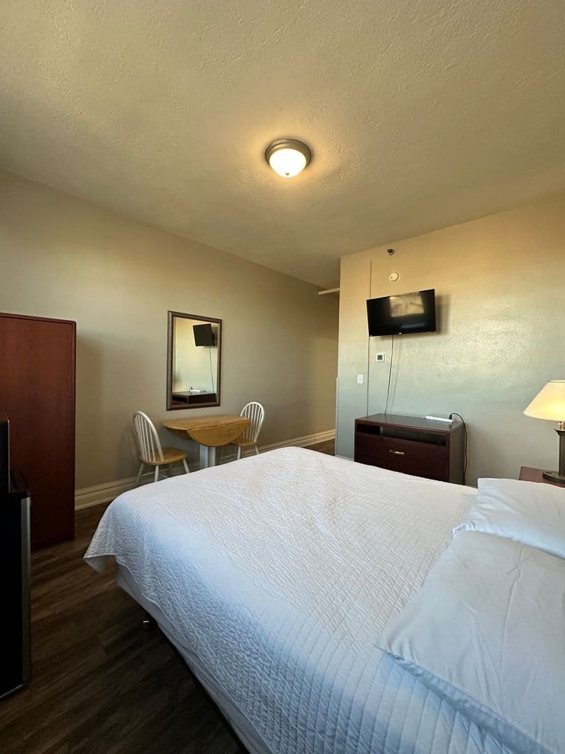 Sioux Falls Apartment: 337 N Phillips Ave