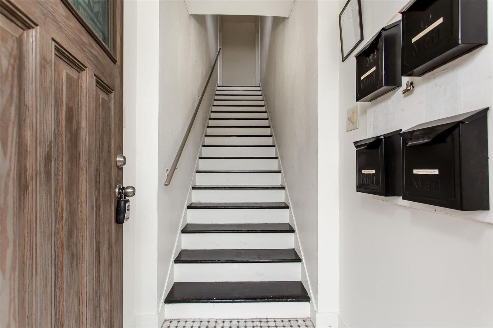 Dallas House: 4807 1/2 Reiger Ave