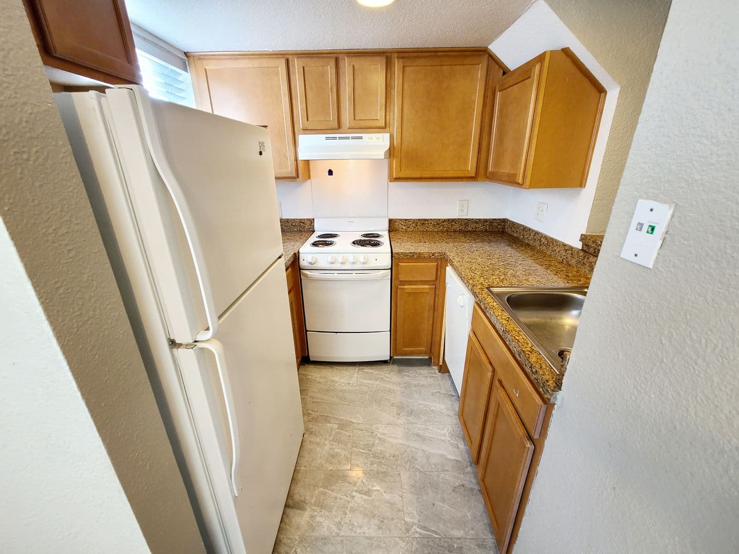Dallas Apartment: 1901 N Fitzhugh Ave