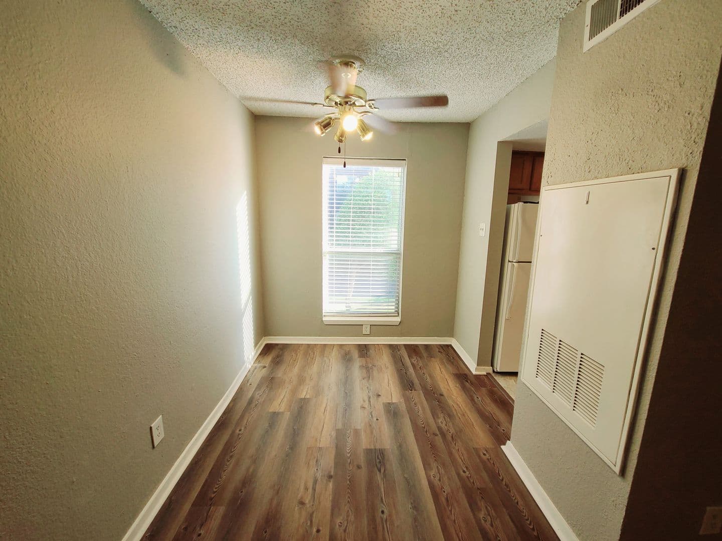 Dallas Apartment: 1901 N Fitzhugh Ave