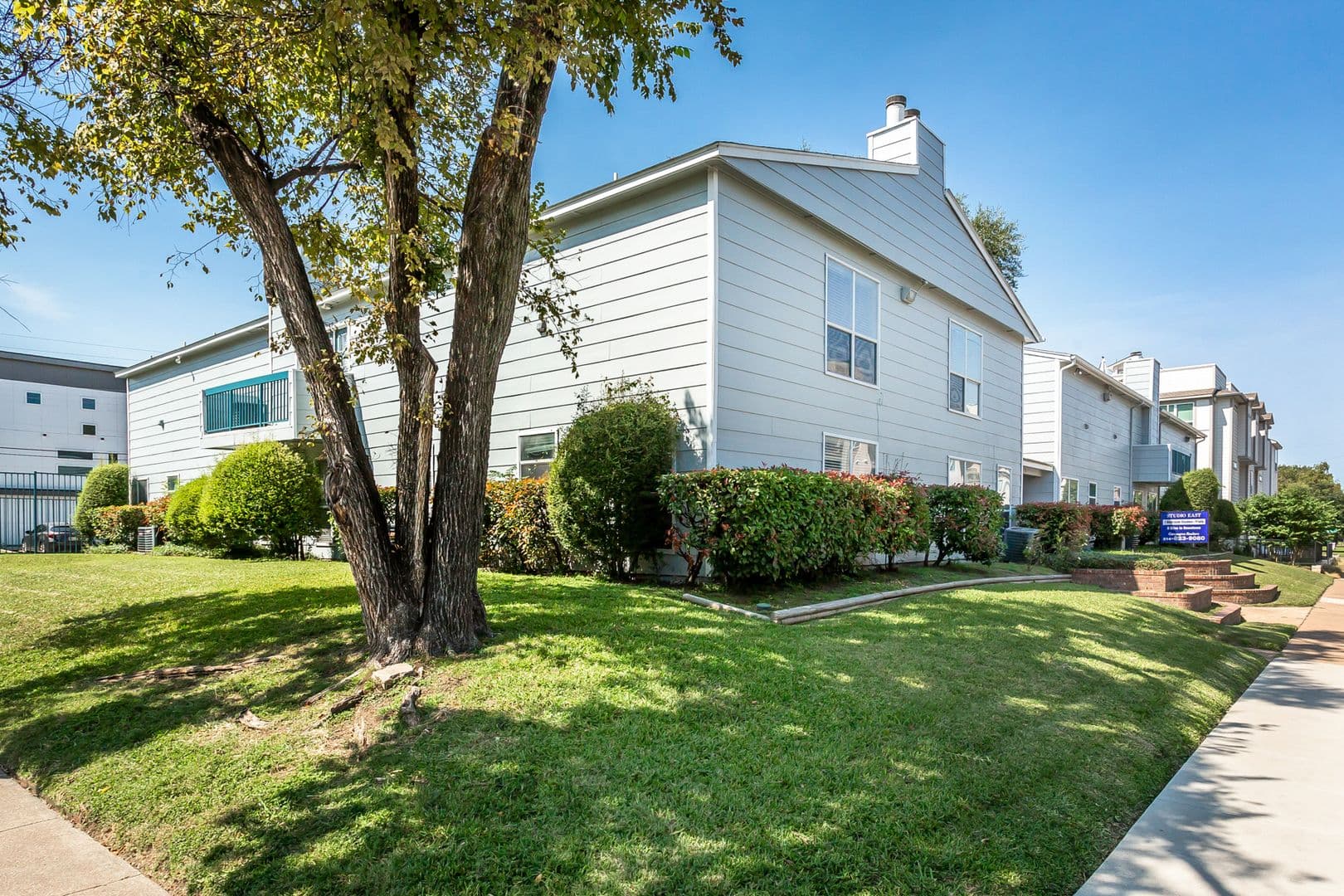 Dallas Apartment: 1901 N Fitzhugh Ave