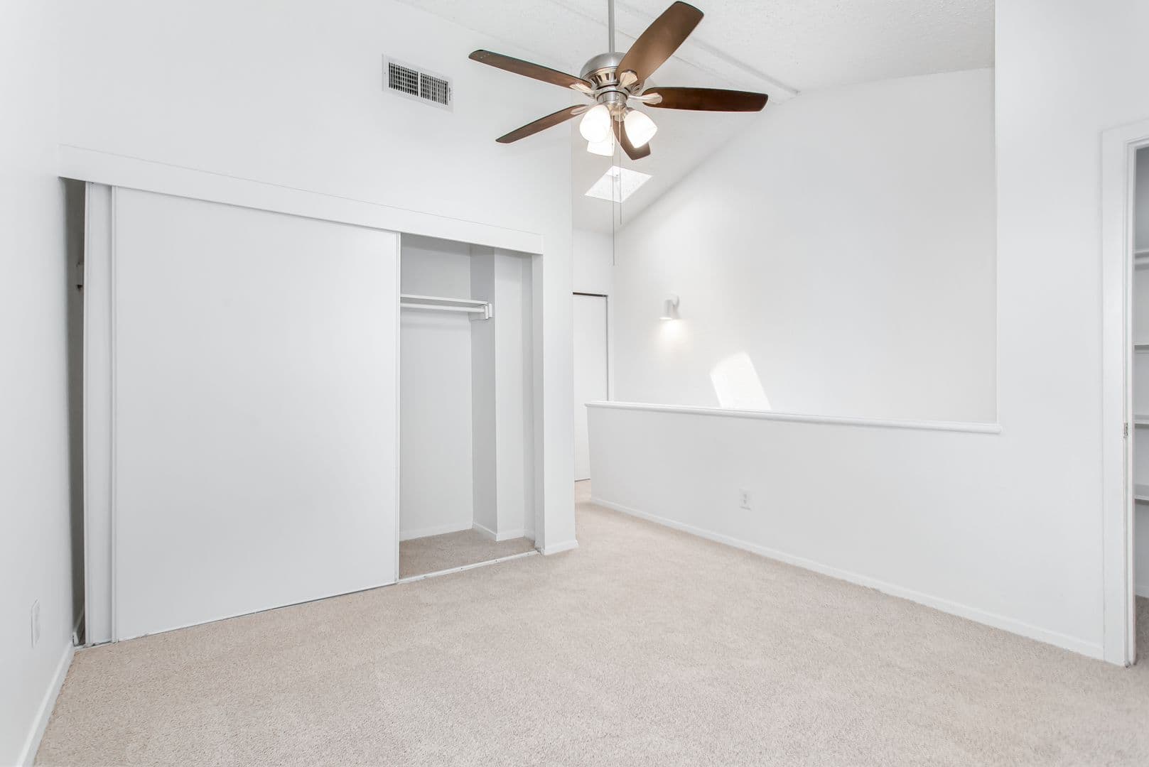 Dallas Apartment: 1901 N Fitzhugh Ave
