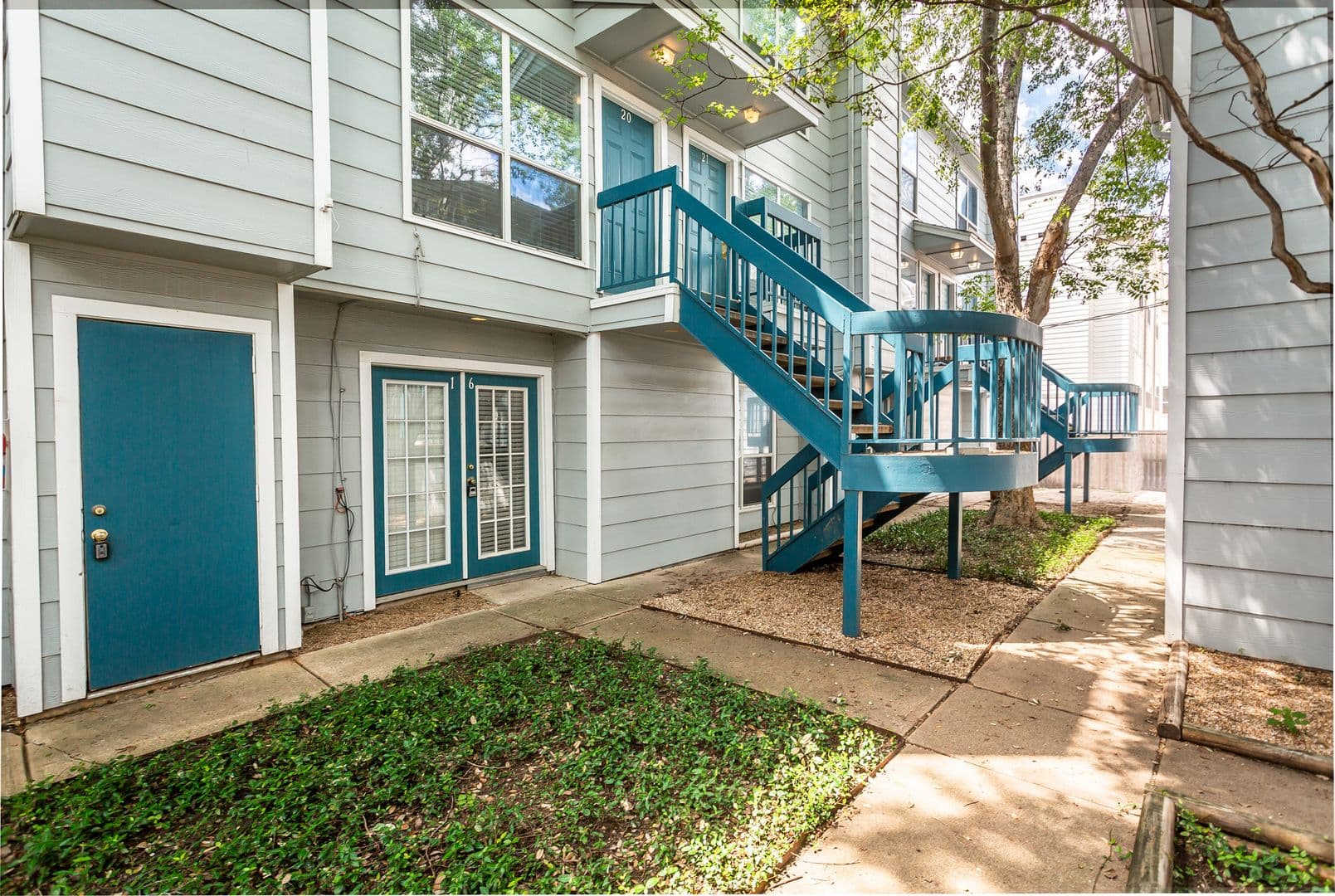 Dallas Apartment: 1901 N Fitzhugh Ave