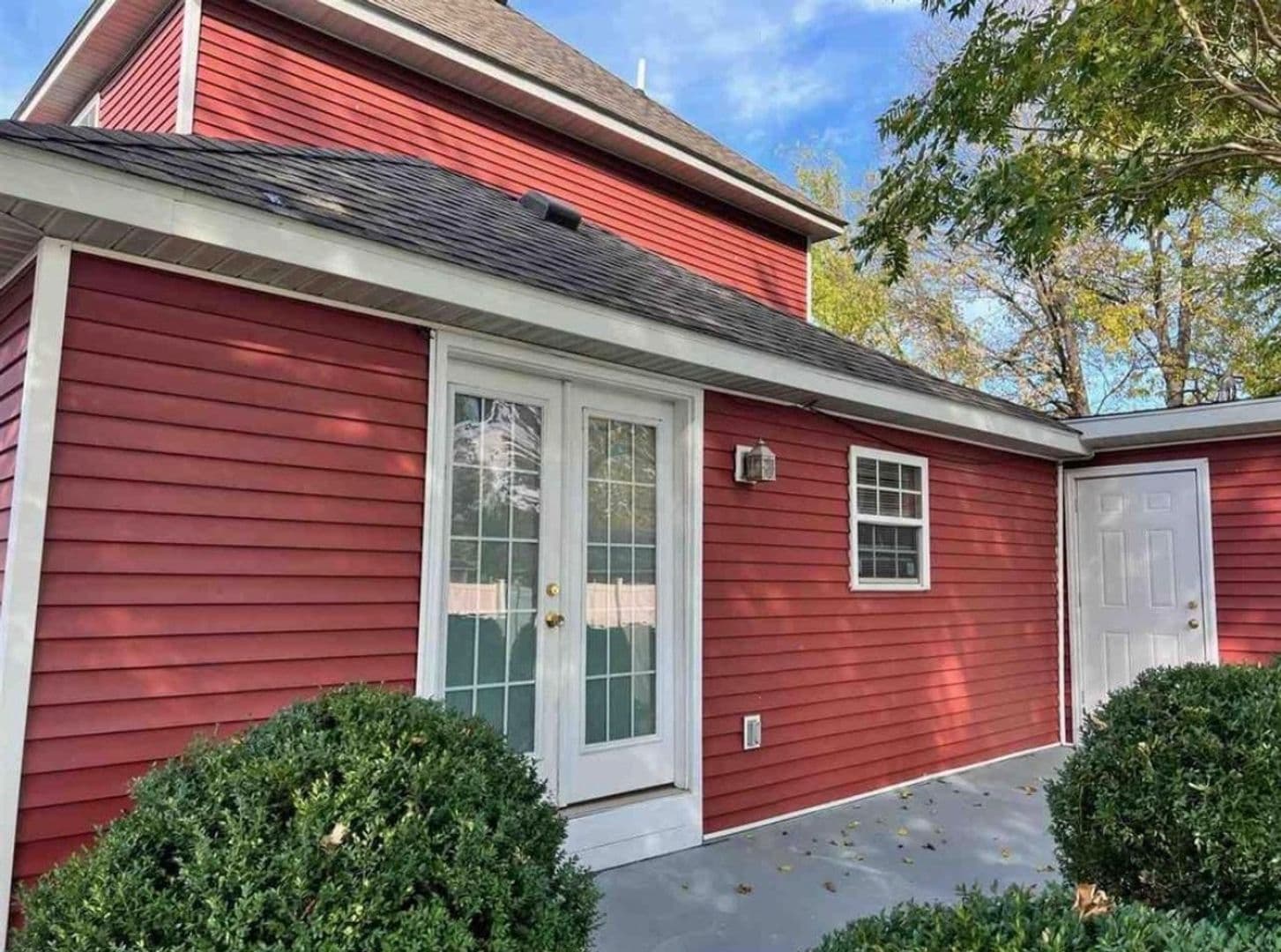 Terre Haute House: 815 N 6th St