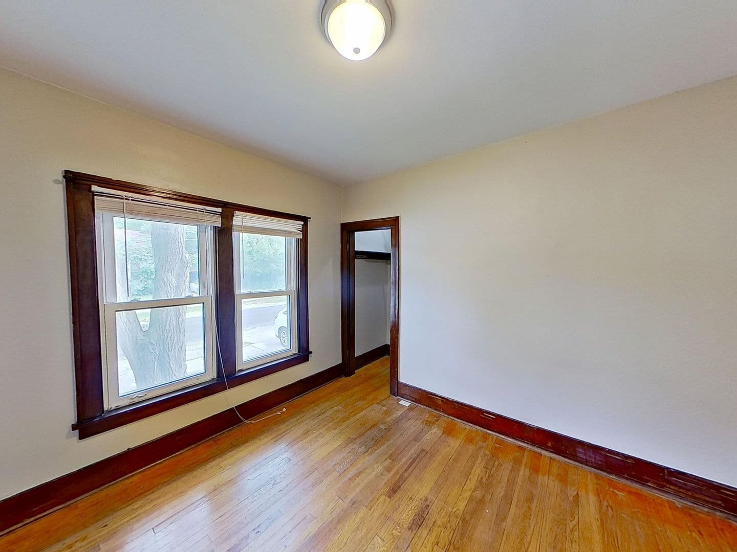 Urbana House: 709 E Main